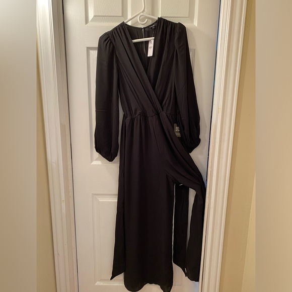 EXPRESS Women’s Black Wide Leg Jump Suit NWT - Picture 3 of 6